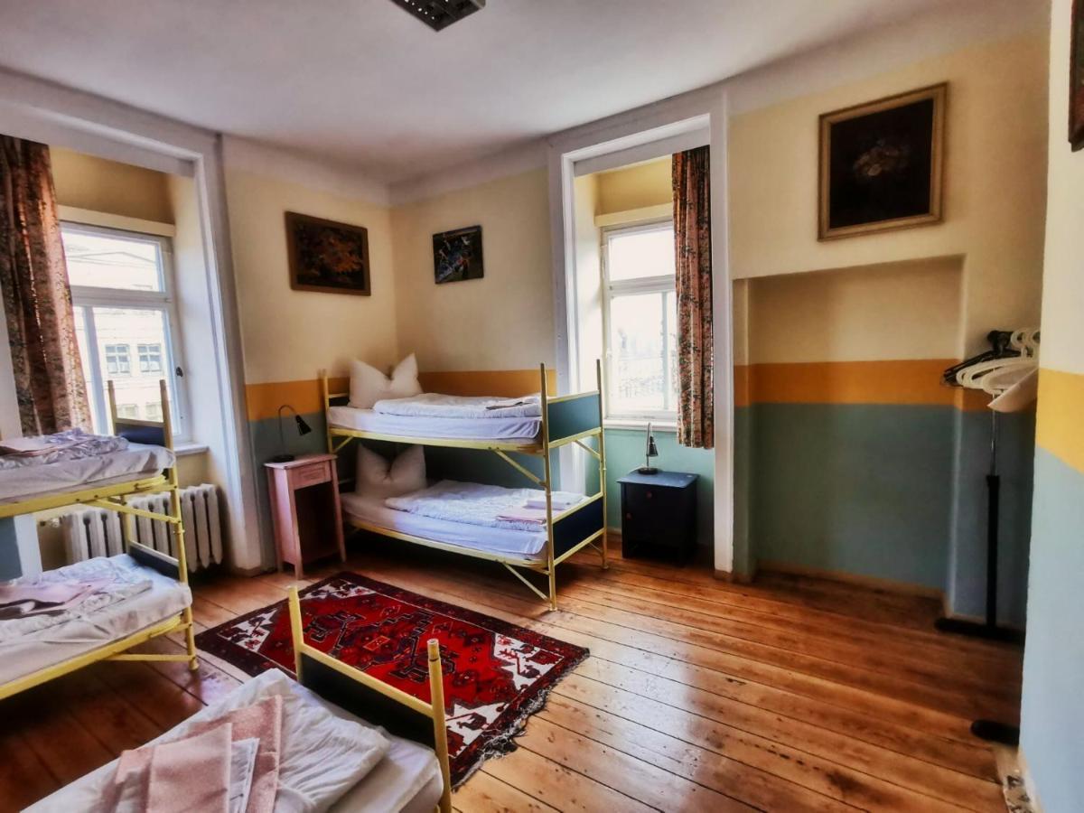 Hummel Hostel - Historische Stadtvilla Mit Garten Weimar  Eksteriør bilde