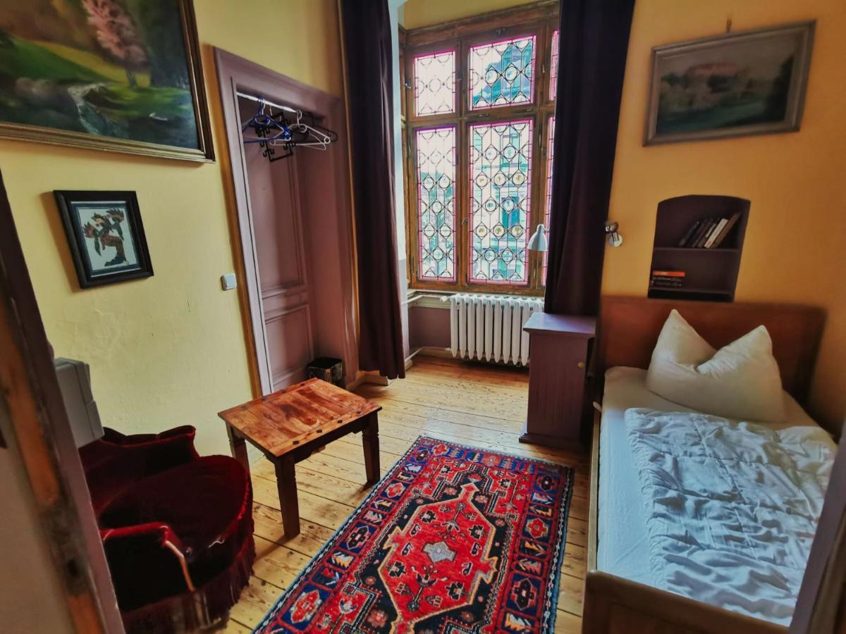 Hummel Hostel - Historische Stadtvilla Mit Garten Weimar  Eksteriør bilde