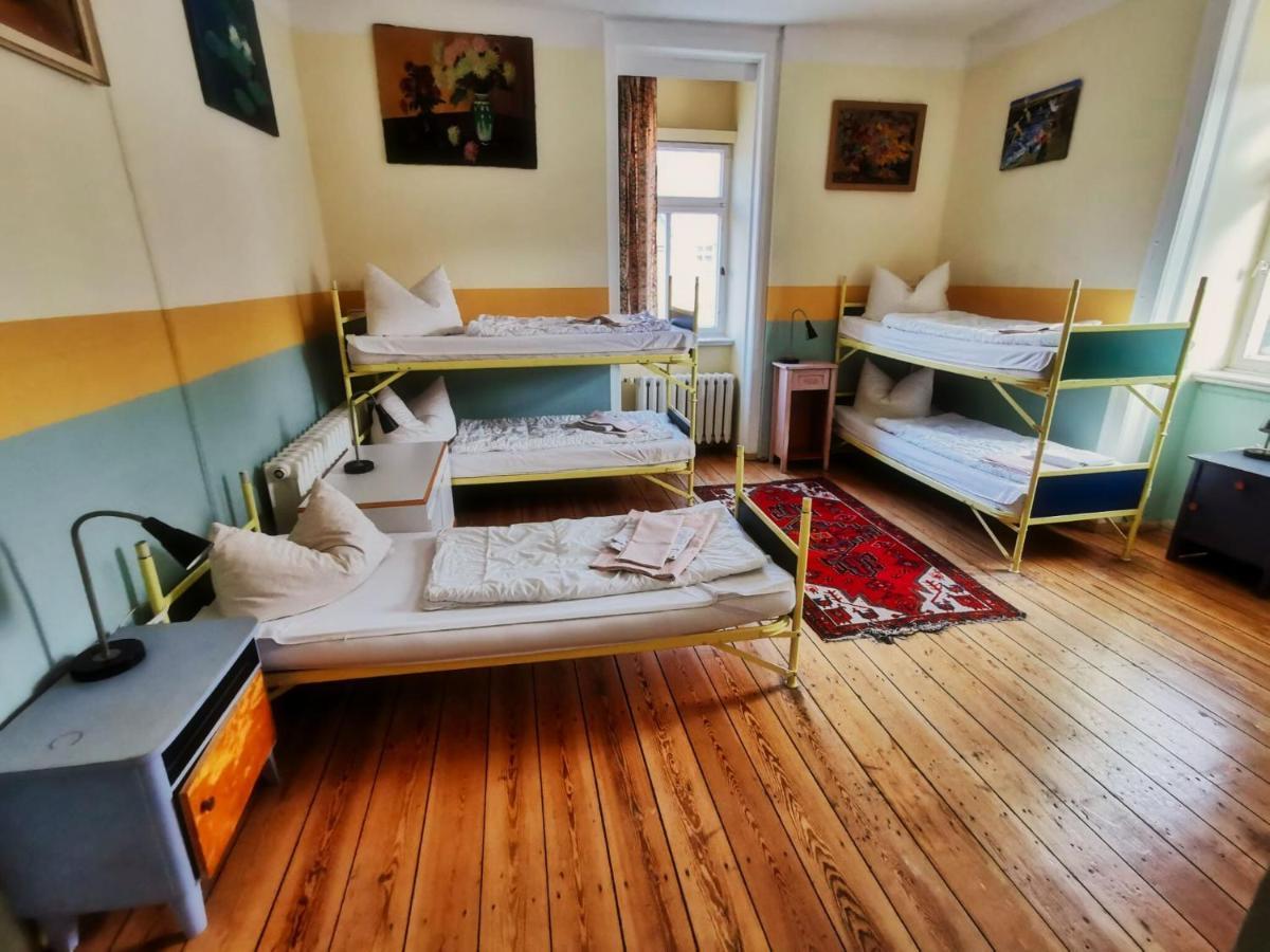 Hummel Hostel - Historische Stadtvilla Mit Garten Weimar  Eksteriør bilde
